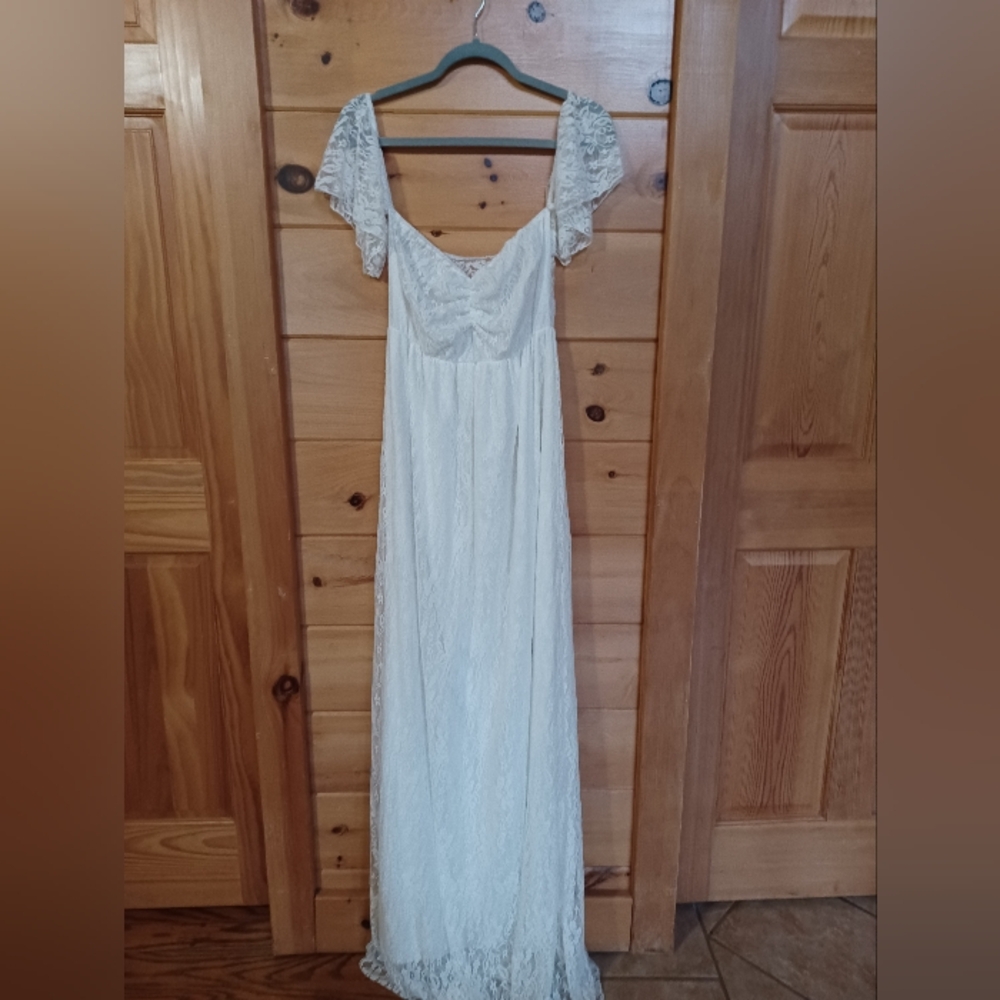 Elegant White Lace Dress